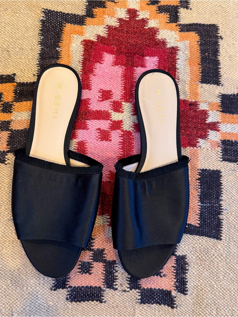 M. Gemi Tendina satin slides size 39.5 in perfect condition